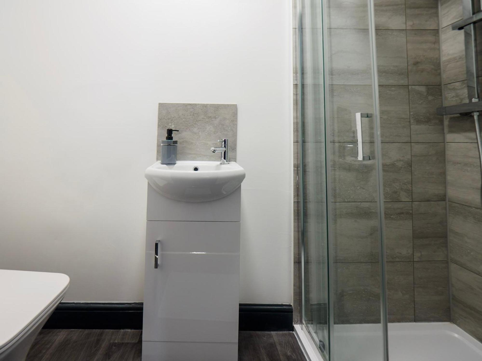 Chatham Lodge Family Room 2 Ensuite Stoke-on-Trent ภายนอก รูปภาพ